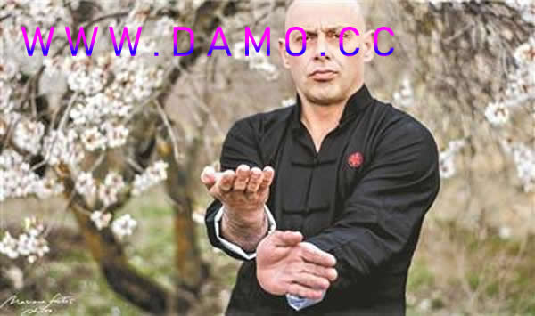�׽