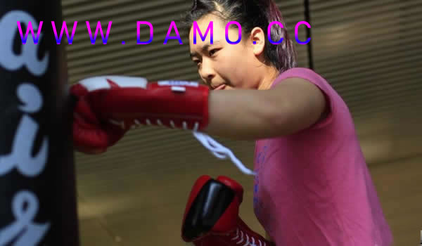 �׽