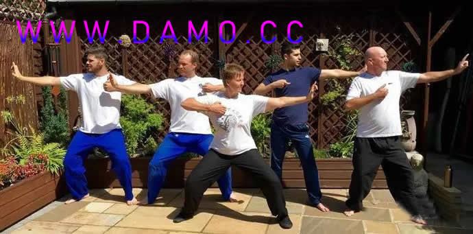 �׽