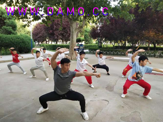 �׽